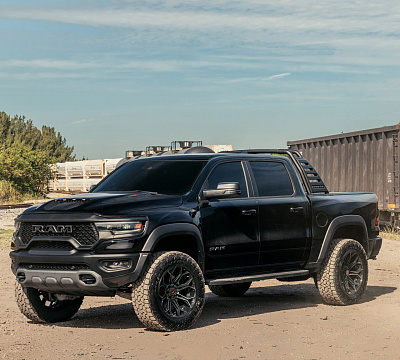 Фото дисков 4PLAY 4P83 на Ram 1500 V