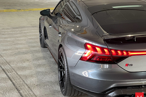 Audi E-tron GT