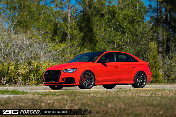 Фото дисков BC Forged EH182 Матовый графит на Audi A/S/RS 3 (8V)