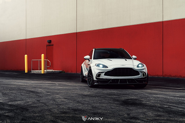 Фото дисков Anrky AN20 Черный сатин на Aston Martin DBX