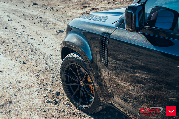 Фото дисков Vossen HF-3 Черный сатин на Land Rover Defender II
