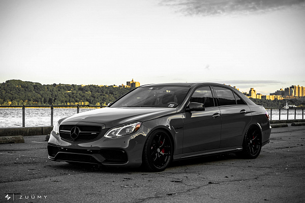 Фото дисков HRE R101 Черный глянец на Mercedes-Benz E-Class (W212, S212, C207)