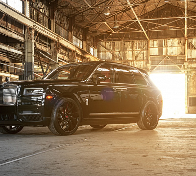 Фото дисков Savini SV81 на Rolls-Royce Cullinan