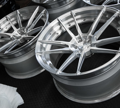 ADV.1 ADV5.2 M.V2 CS