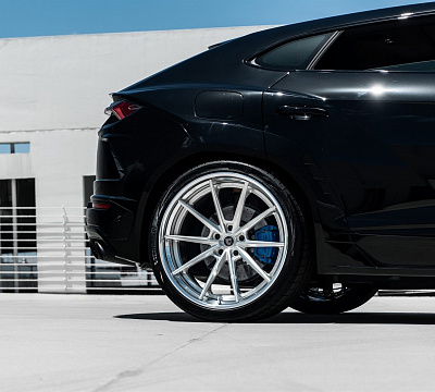 Фото дисков Anrky AN38 на Lamborghini Urus