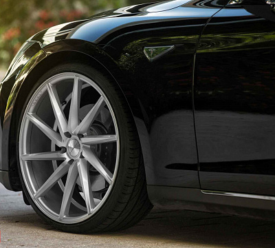 Фото дисков Vossen CVT на Tesla Model S