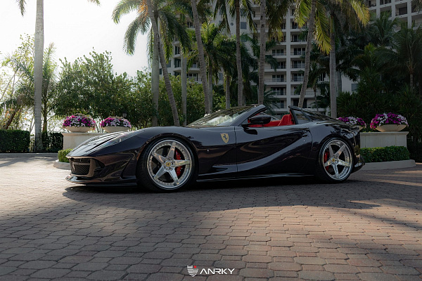Фото дисков Anrky RS5.3 Полированный лак на Ferrari 812