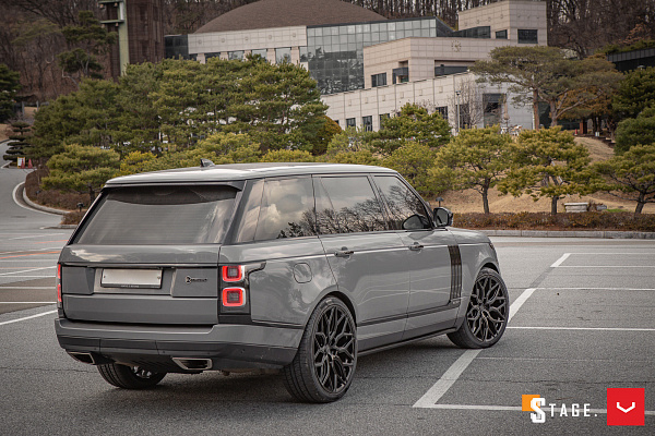 Фото дисков Vossen HF-2 Черный глянец на Range Rover IV