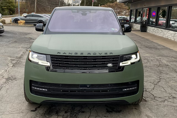 Фото дисков Giovanna Haleb Черный глянец на Range Rover V