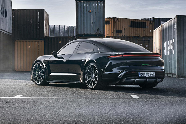 Фото дисков BRABUS Monoblock Z (Platinum Edition) Черный глянец на Porsche Taycan I