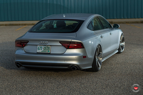 Фото дисков Vossen CG-210T Глянцевый лак на Audi A/RS 7 (4G)