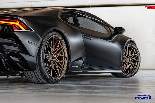 Фото дисков Anrky S1-X1 Сатиновая бронза на Lamborghini Huracan