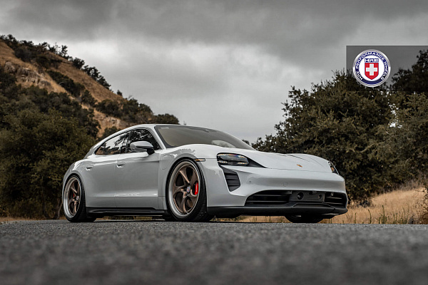 Фото дисков HRE 522 Сатиновая бронза на Porsche Taycan I
