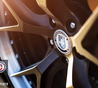 Фото дисков HRE S101 на Nissan GT-R