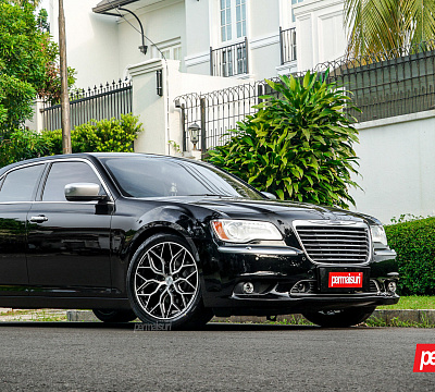 Фото дисков Vossen HF-2 на Chrysler 300 II