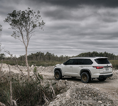 Фото дисков Vossen HFX-1 (6-Lug) на Toyota Sequoia III