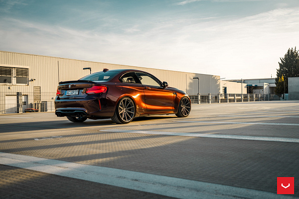 Фото дисков Vossen VFS-10 Глянцевый графит на BMW 2/M2 (F22/F87)
