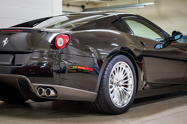 Фото дисков HRE S209 Глянцевый лак на Ferrari 599