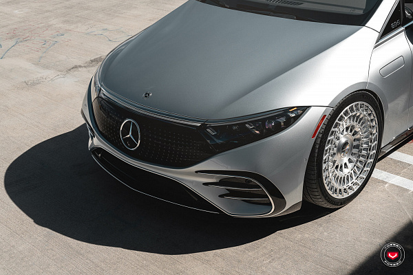 Фото дисков Vossen LC3-13T Глянцевый лак на Mercedes-Benz EQS