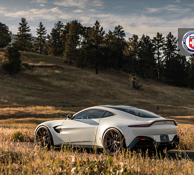 Фото дисков HRE P104SC на Aston Martin Vantage 4