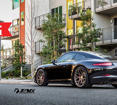 Фото дисков HRE FF01 на Porsche 911 VII