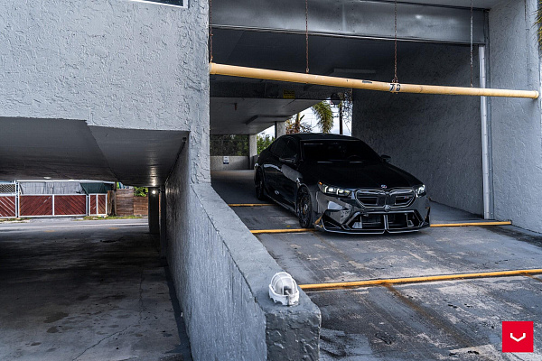 Фото дисков Vossen HF-9 Черный глянец на BMW 5/M5 (G60/G90)