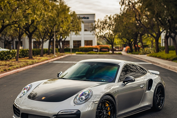 Фото дисков Strasse Wheels SV4 Deep Concave FS Другой цвет на Porsche 911 VII