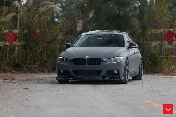 Фото дисков Vossen VFS-6 Глянцевый графит на BMW 3/M3 (F3x/F80)