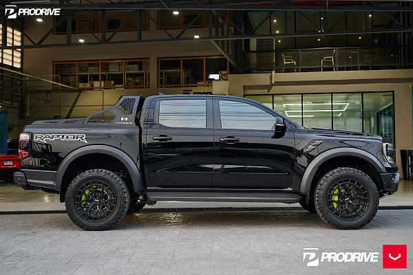 Фото дисков Vossen HFX-1 (6-Lug) Черный глянец на Ford Ranger T6.2