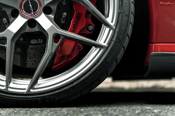 Фото дисков Brixton Forged PF5 Сатиновый графит на Ferrari F430
