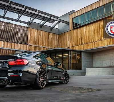 Фото дисков HRE P104 на BMW 4/M4 (F32/F82)