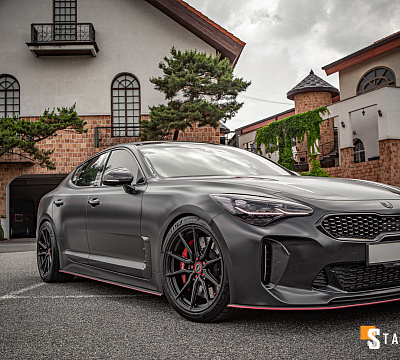 Фото дисков Vossen HF-3 на Kia Stinger