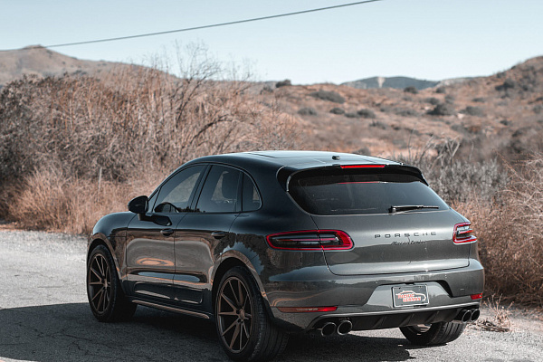 Фото дисков Vossen VFS-1 Сатиновая бронза на Porsche Macan I