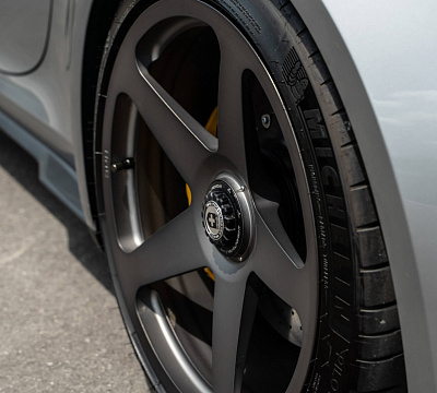 Фото дисков HRE 305M на Porsche 911 VIII