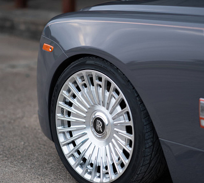 Фото дисков Brixton Forged LX07 на Rolls-Royce Wraith