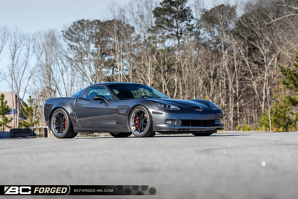 Фото дисков BC Forged HCA191 Черный глянец на Chevrolet Corvette C6