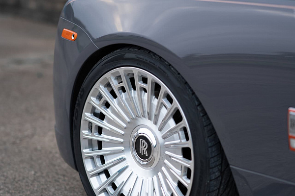 Фото дисков Brixton Forged LX07 Алмазная проточка на Rolls-Royce Wraith