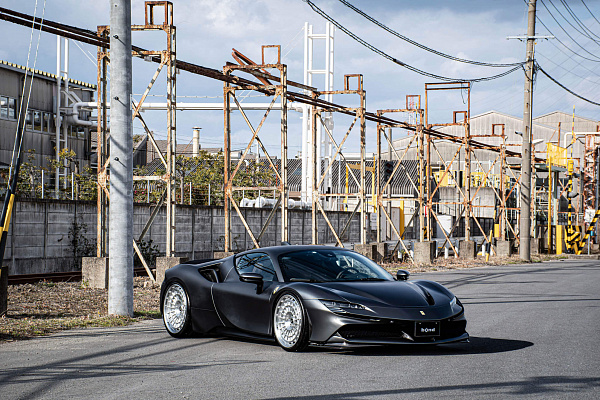 Фото дисков HRE 515 GTM Глянцевый лак на Ferrari SF90