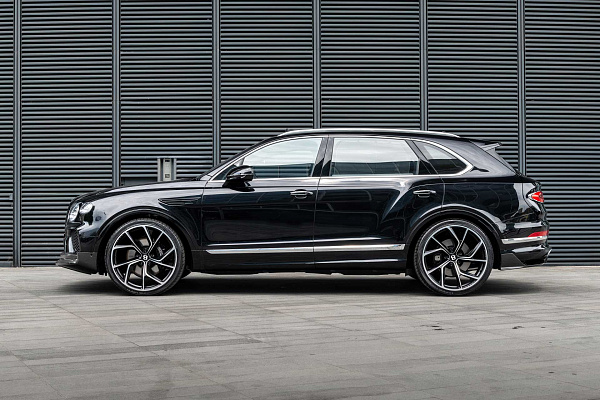 Фото дисков Kahn Type 54 Алмазная проточка на Bentley Bentayga