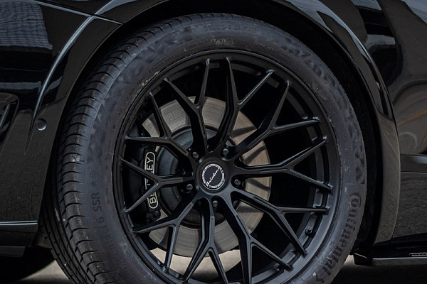Фото дисков Brixton Forged CM6-R Черный сатин на Bentley Continental GT III