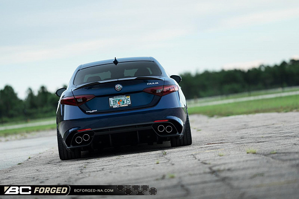 Фото дисков BC Forged HCA381 Сатиновый графит на Alfa Romeo Giulia II (952)