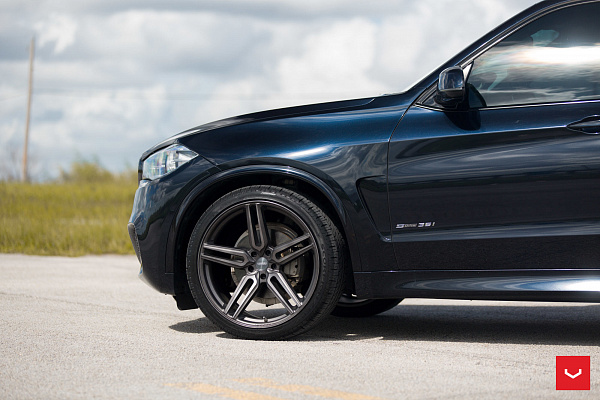 Фото дисков Vossen HF-1 Сатиновый графит на BMW X5/X5 M (F15/F85)