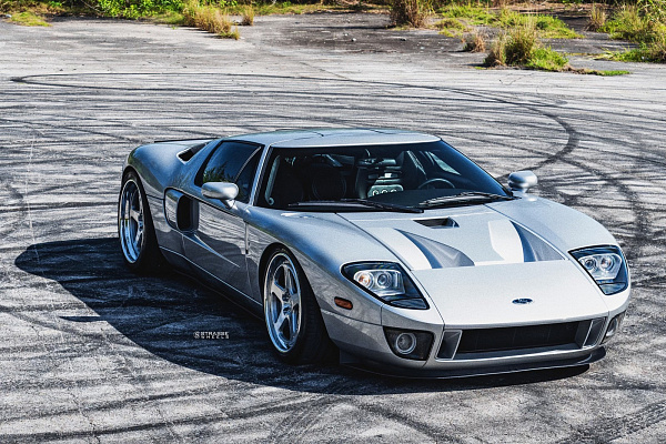Фото дисков Strasse Wheels S5 Track Глянцевый лак на Ford GT I