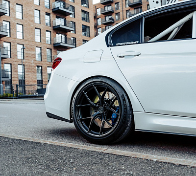 Фото дисков Bola FP2 на BMW 3/M3 (F3x/F80)