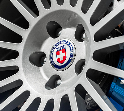 Фото дисков HRE 309M на BMW 8/M8
