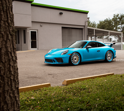 Фото дисков Strasse Wheels SV15T Deep Concave FS на Porsche 911 VII
