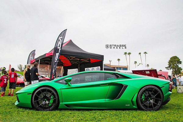 Фото дисков Strasse Wheels SM5R Deep Concave Monoblock Другой цвет на Lamborghini Aventador