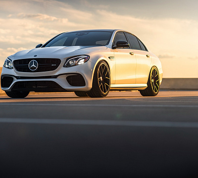 Фото дисков HRE P101 на Mercedes-Benz E-Class (W213, S213, C238)