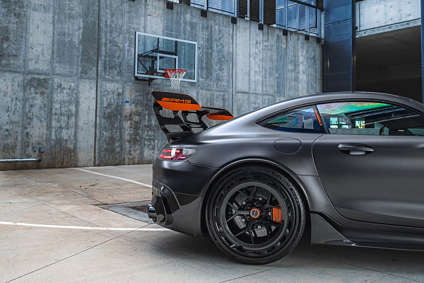 Фото дисков Brixton Forged PF7 Aerotech Черный сатин на Mercedes-Benz AMG GT I