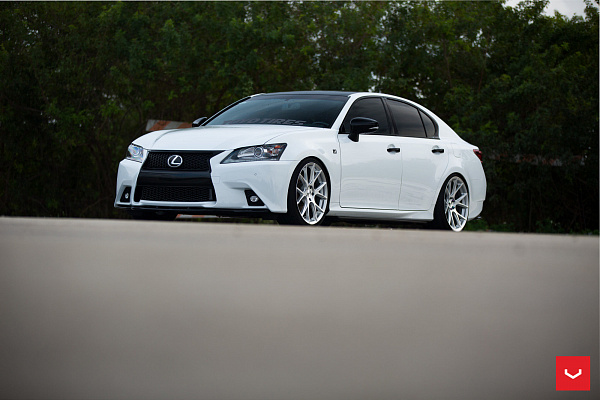 Фото дисков Vossen VFS-6 Серебро на Lexus GS IV